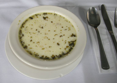 شوربة السلق بالزبادي